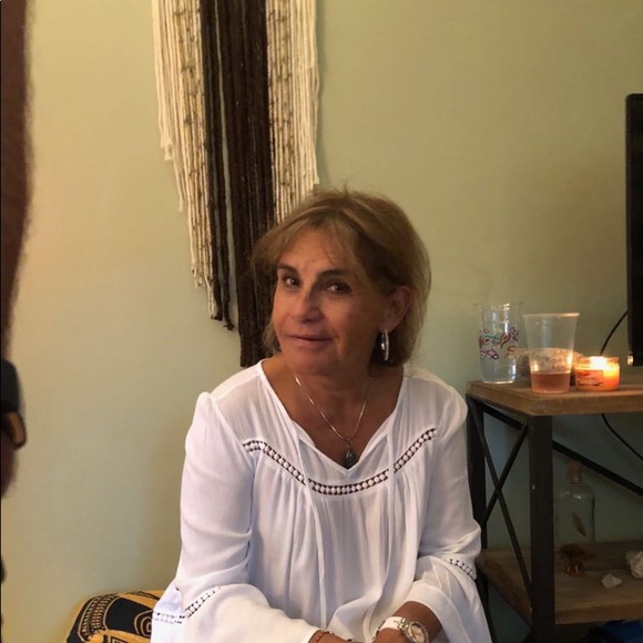 Meet your Posher, Clara - Picture 1 of 1